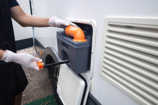 Best Portable restroom trailer rental  in Arden Hills, MN